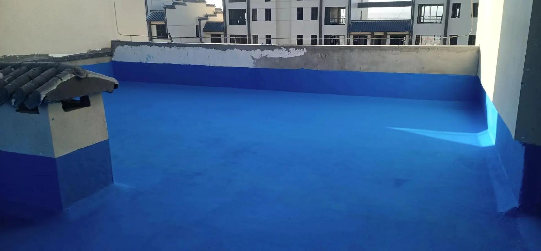 盾鼎金属屋面聚酯塑胶防水防腐涂料上人屋面施工效果#施工现场实 - 抖