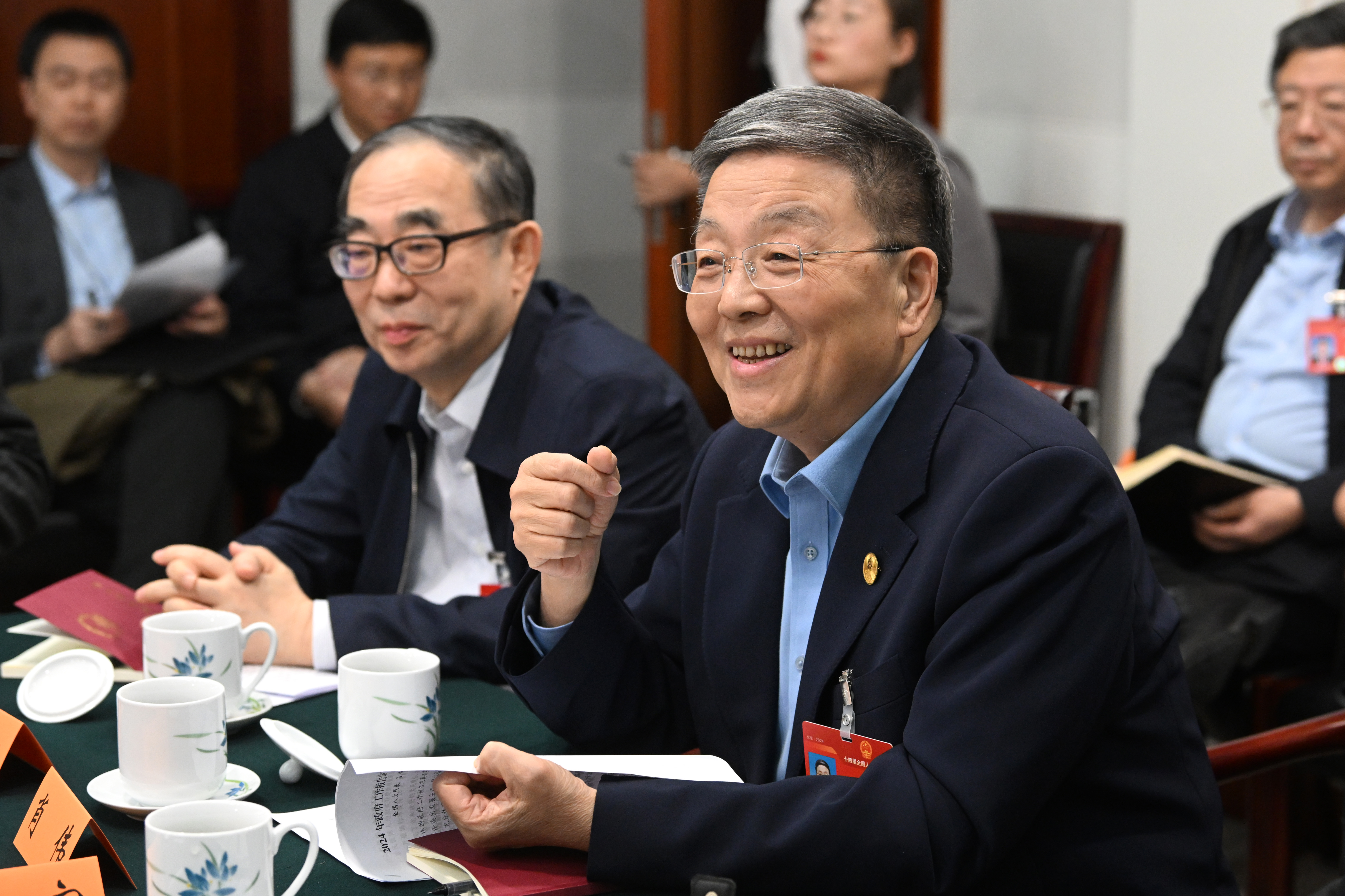 两会聚焦|中央级媒体新华社、新华网关注报道肖伟代表建议